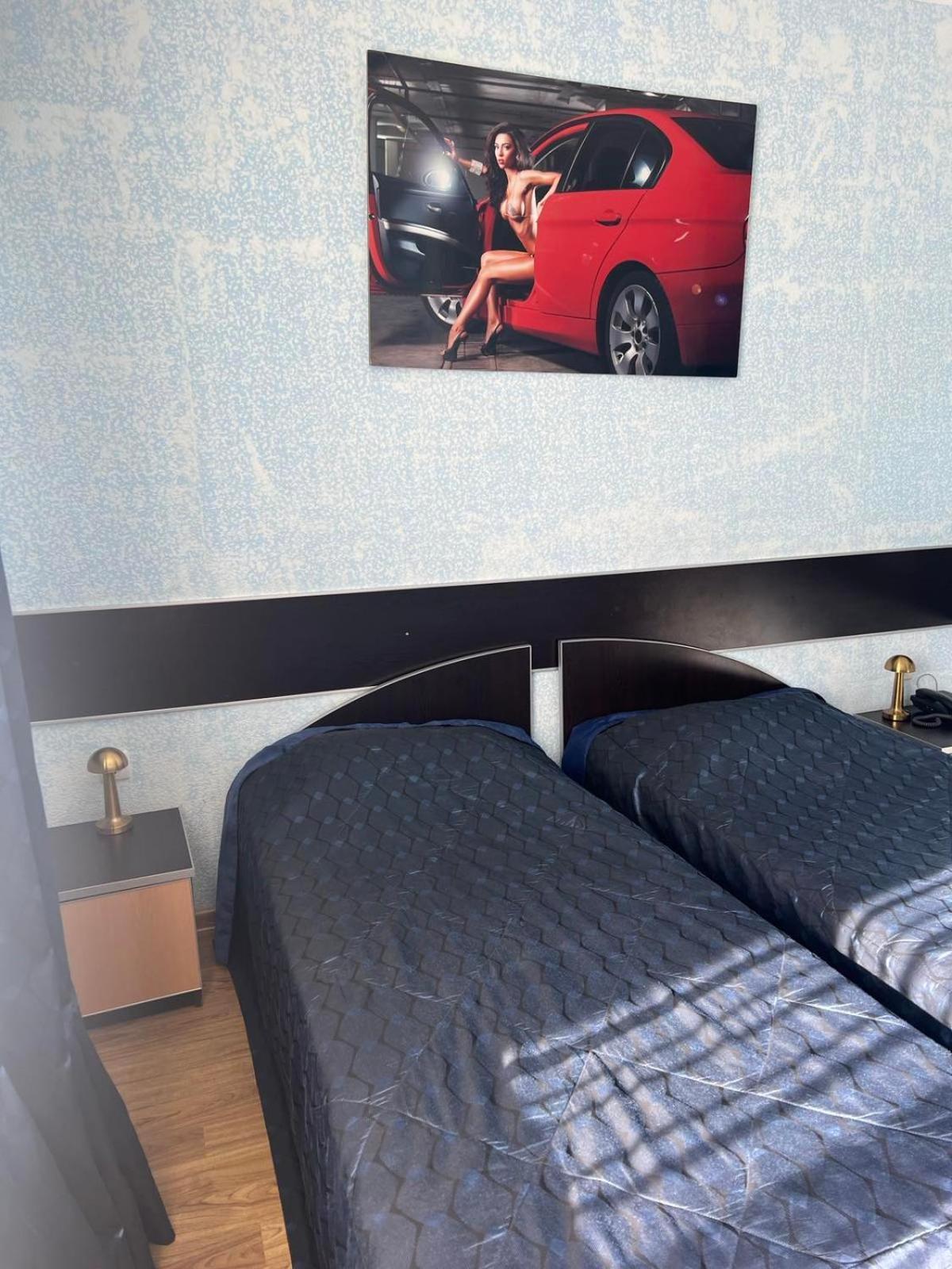 Autopapa Rustawi Zewnętrze zdjęcie